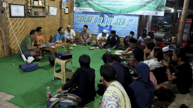 Diskusi Pengelolaan Pesisir  Bangsring